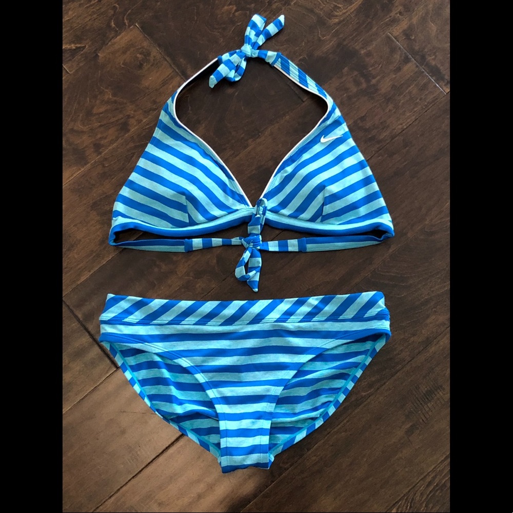 Nike Swim Suit Set-Reversible Top-Good Condition